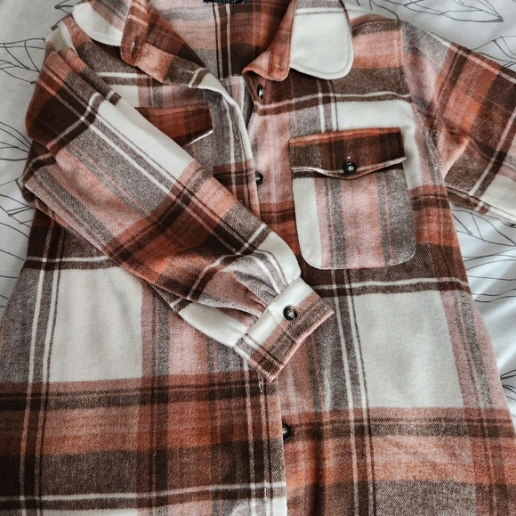 Large Shacket - Picture 1 of 4